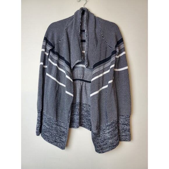 Lululemon 14 Ivivva Black Feelin' Toasty Wrap Knit‎ Cardigan Sweater - Picture 2 of 13